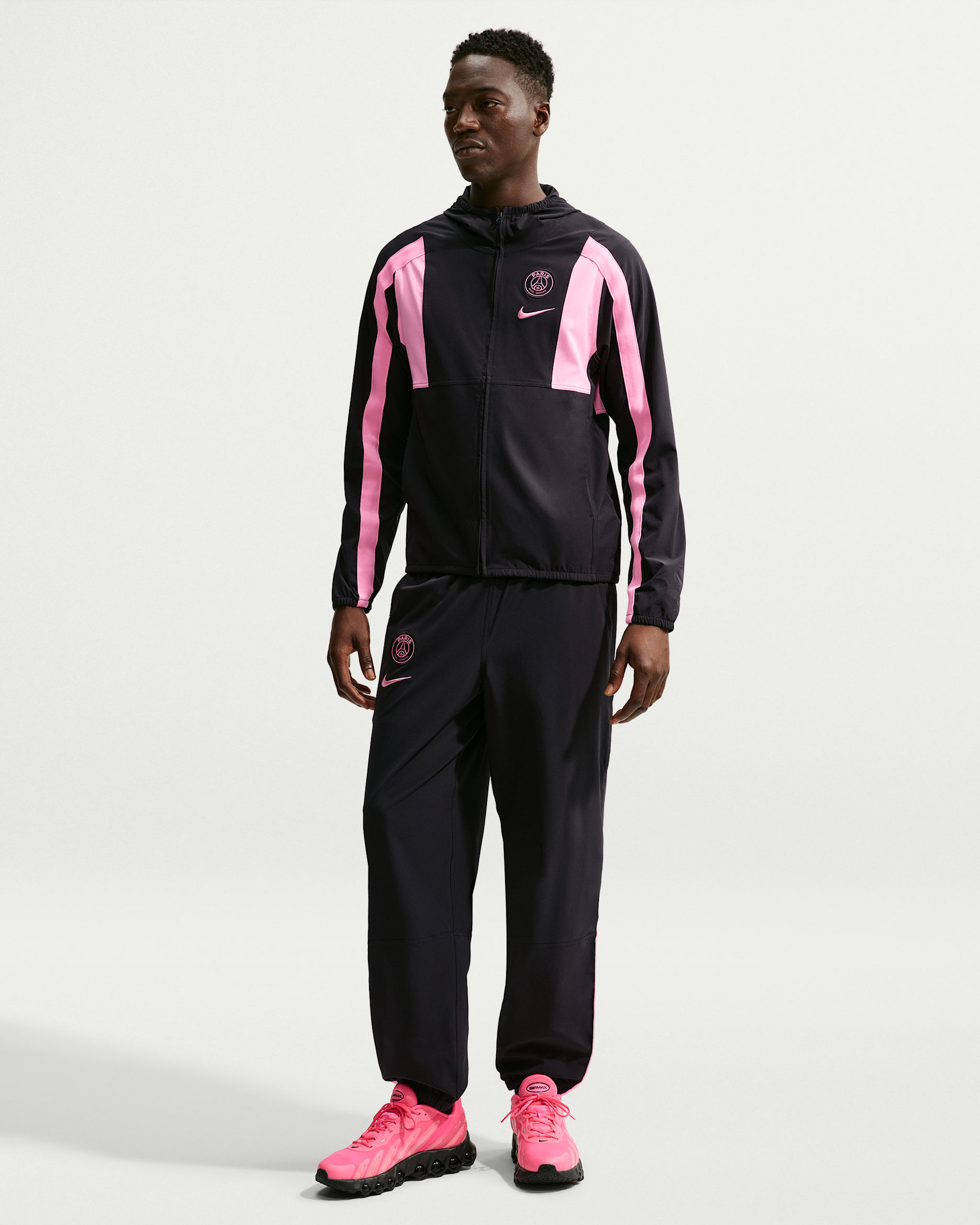 NIKE Paris Saint-Germain ジャージ 上下セット Paris Saint-Germain Energy Men's Nike Soccer Woven Pants. Nike.com